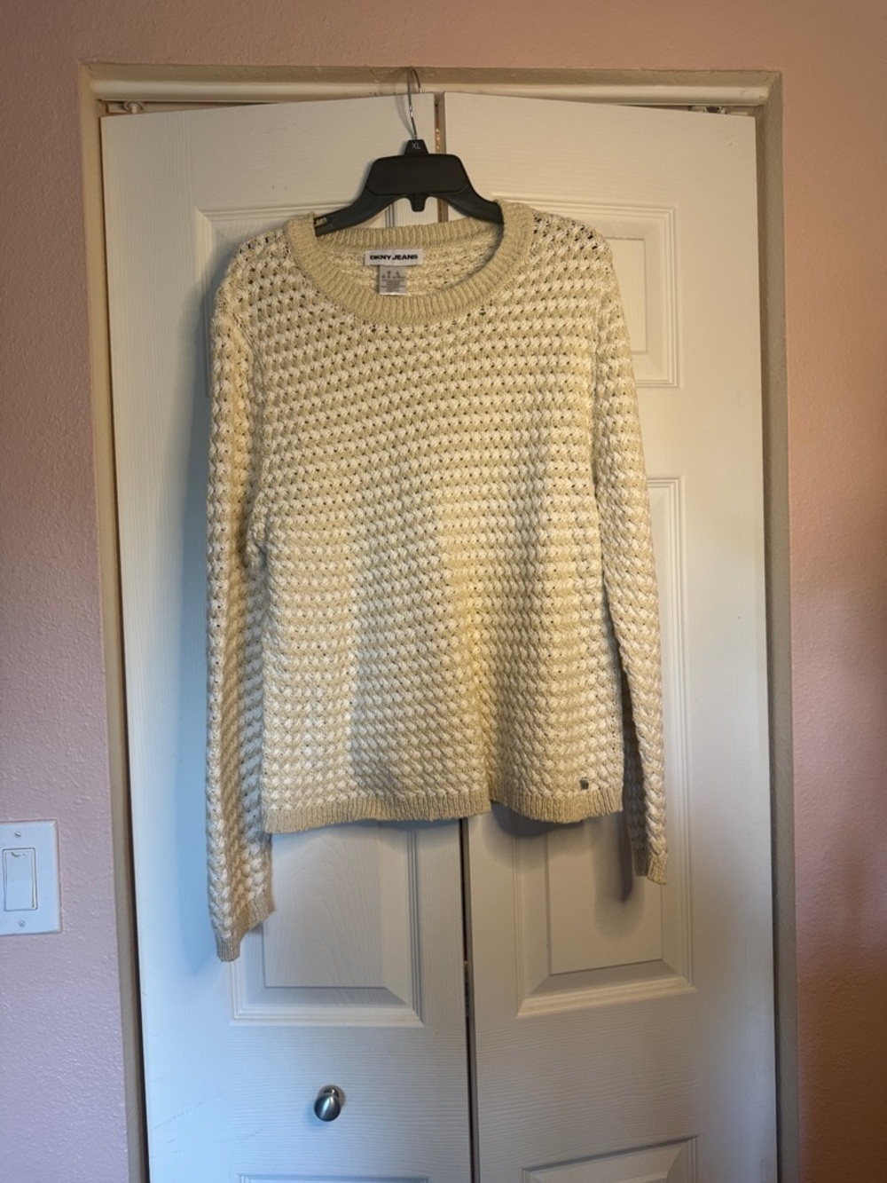DKNY Cream and TanTextured Crewneck Sweater size XL